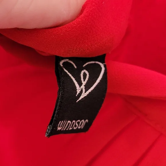 My daughter's beautiful red Windsor prom dress. - Picture 5 of 5